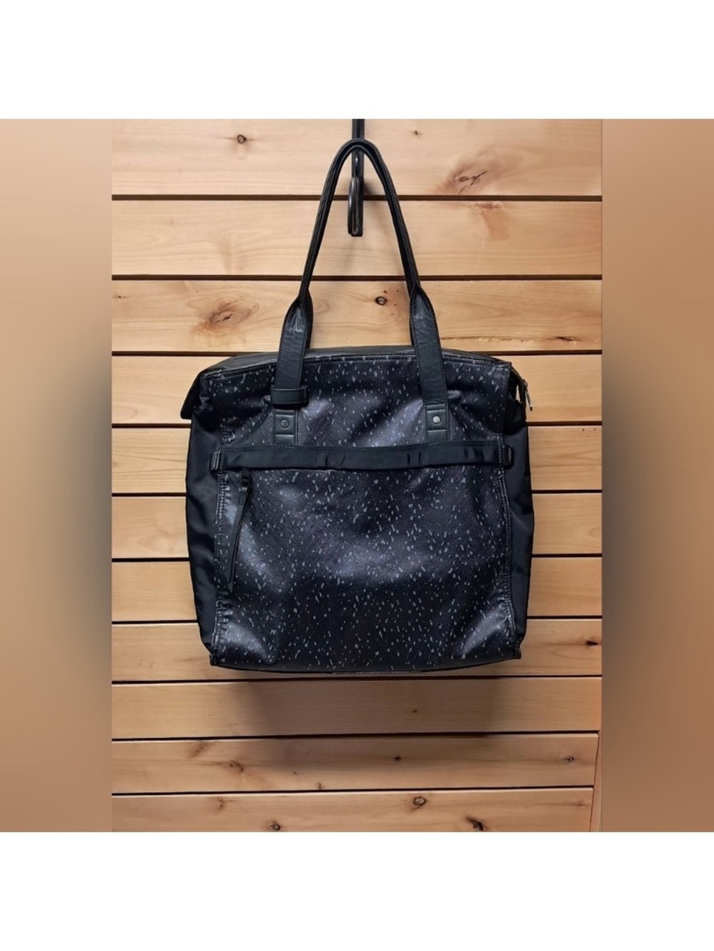 Lululemon follow your Bliss Tote Bag - Picture 2 of 5